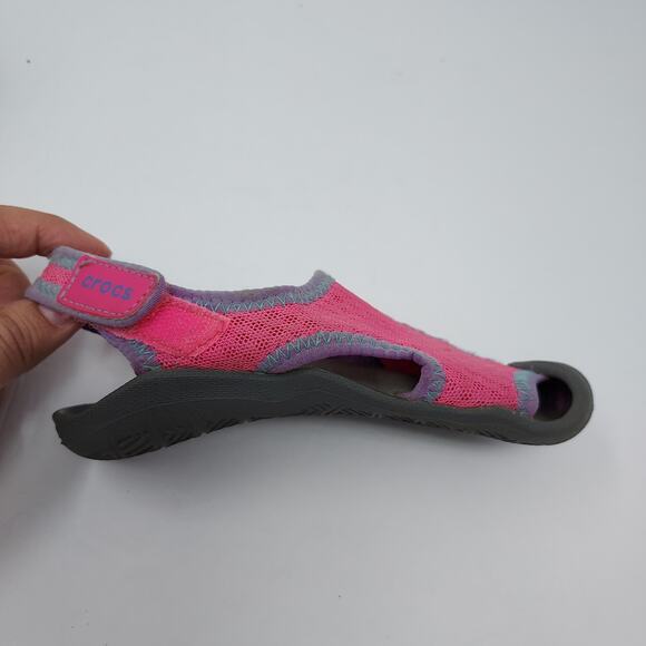 🔴3/$20 Crocs Pink Water Shoes size 11 - Picture 6 of 8